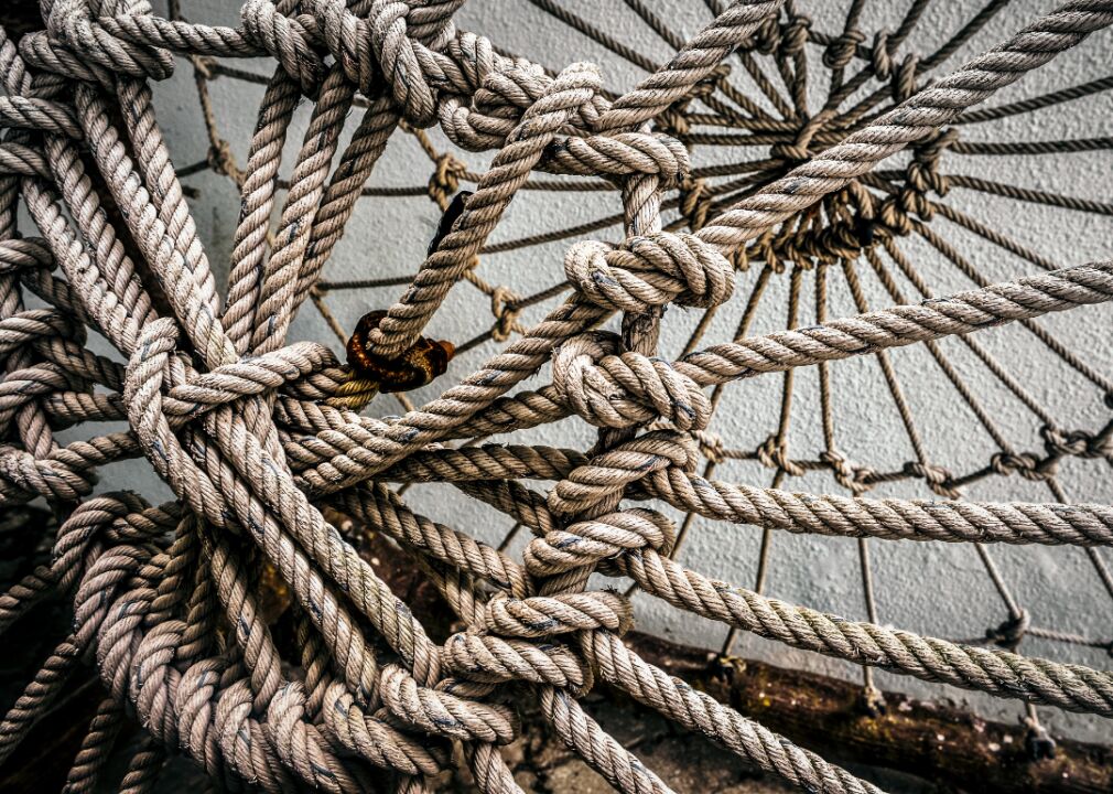 Rope: 3–14 months